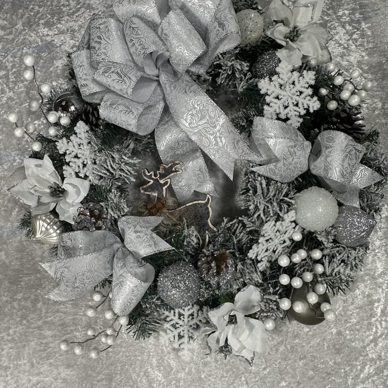 White Poinsettias & Snowflakes